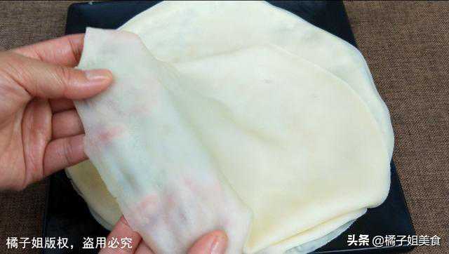 我做春饼从来不和面，不擀面，不上锅蒸，教你秘制做法，30秒一张