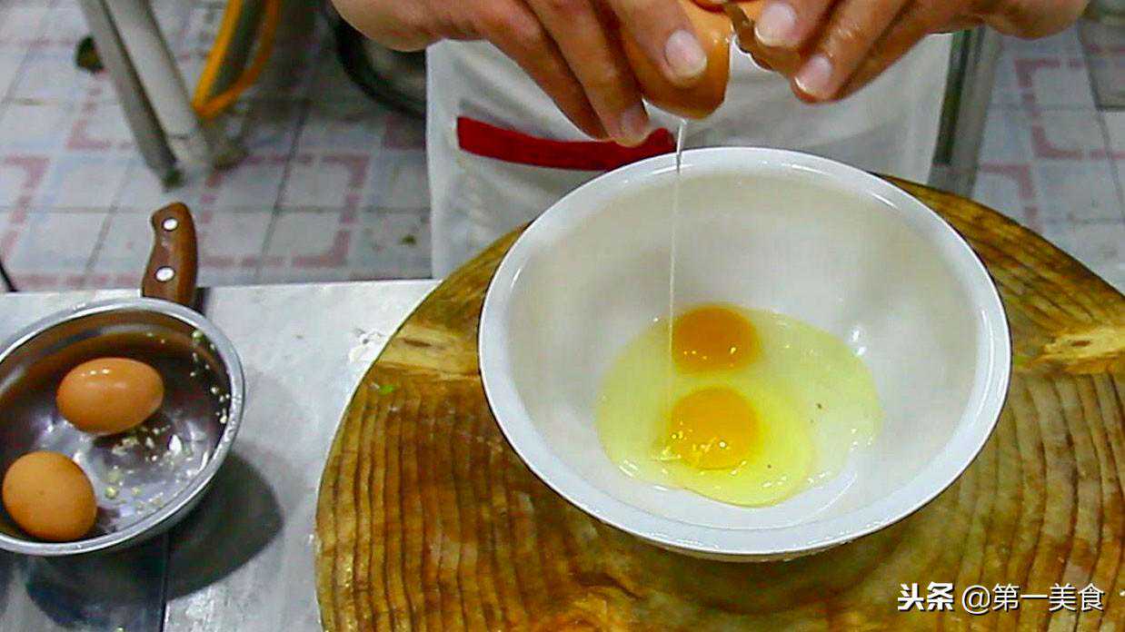 苦瓜炒鸡蛋，是先炒苦瓜，还是先炒鸡蛋，这才是正确的苦瓜炒鸡蛋
