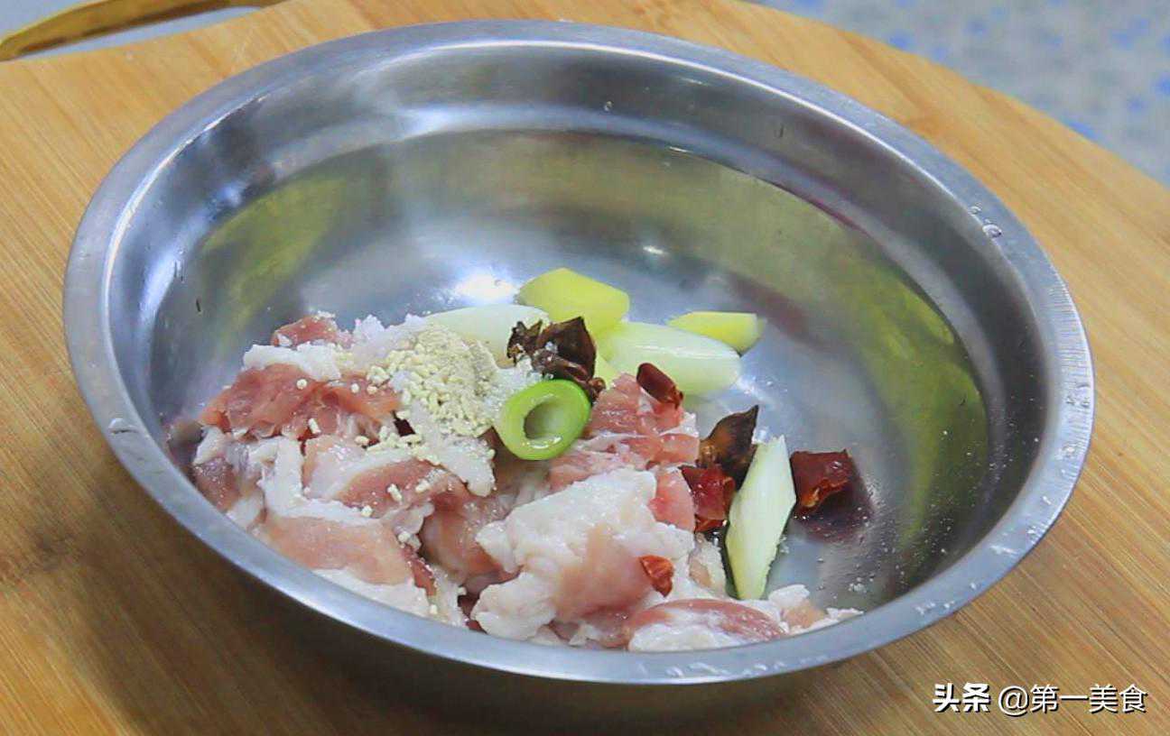 厨师长教你粉蒸肉的做法，掌握这几个技巧，酥而爽口，看一遍就会