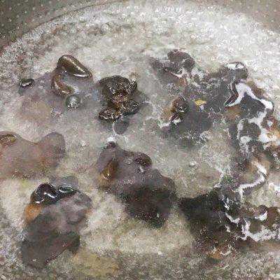 凉拌洋葱在家怎么做好吃？这3个诀窍学会了，做出来不比饭店差