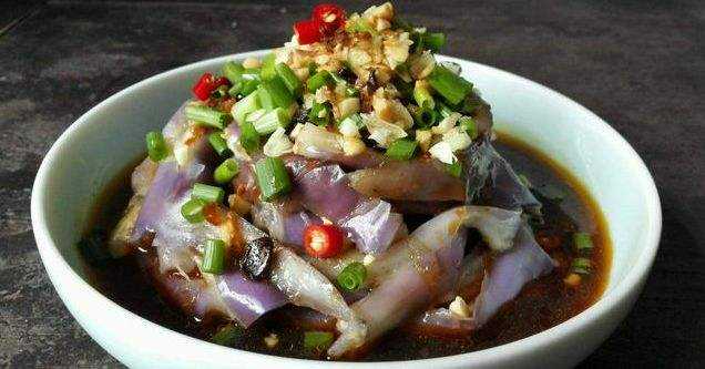 夏季美食：凉拌手撕茄子，清心解暑、老少最宜，简单做法