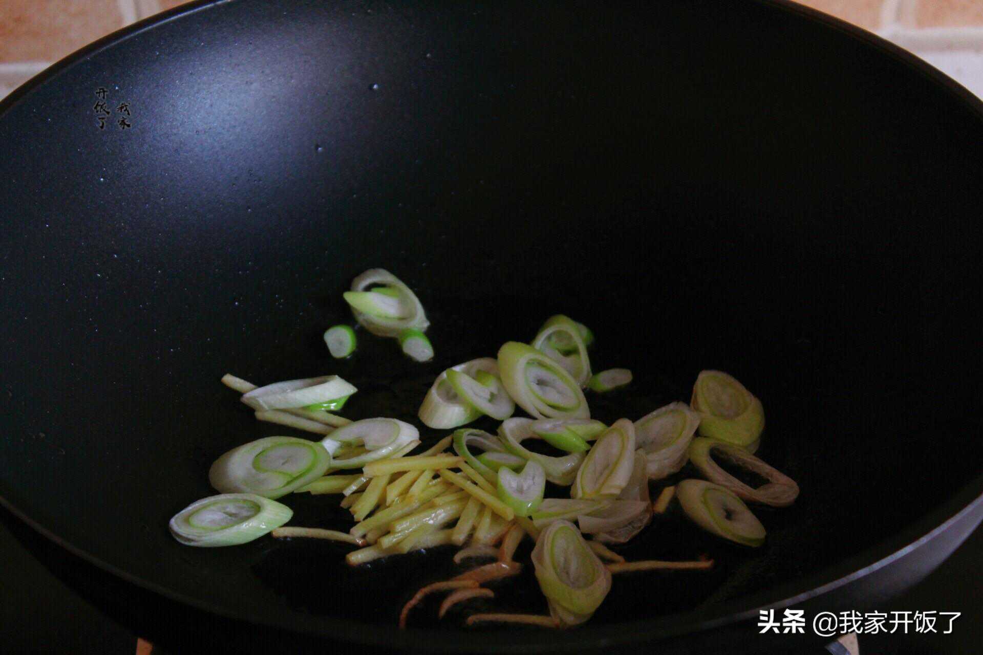 这鱼浑身都是宝，贵也不省，比带鱼还香，比鲈鱼还嫩，咋做都好吃