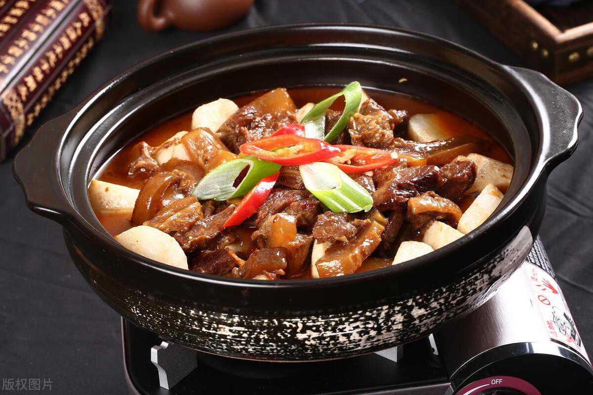 冬季御寒，要常吃这种肉，它被称为“冬令补品”最适合冬天吃的肉